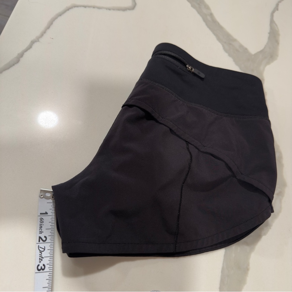 Lululemon Women's Speed Short 4-way Stretch 2.5" Color Black Size 2 - Picture 8 of 9